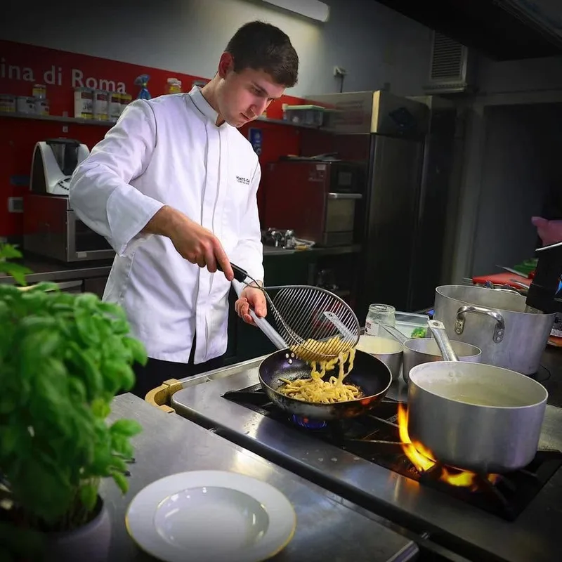 A CENA CON L'AUTORE DA CIURI CUCINA SICILIANA, primo incontro di un ciclo di appuntamenti .