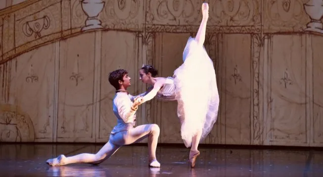Cenerentola, spettacolo di danza con la regia di Daniela Monico