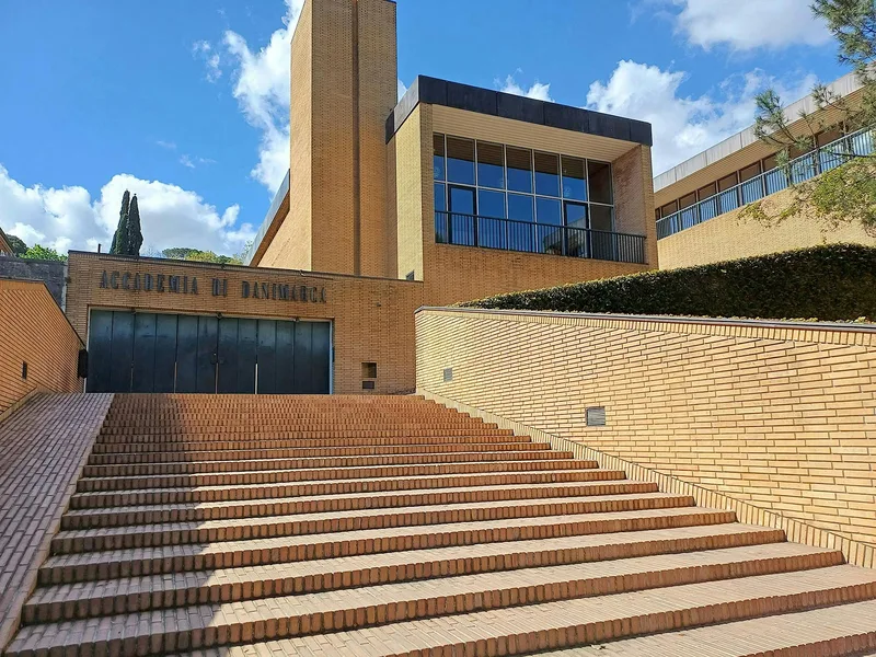 L'Accademia di Danimarca apre le porte (in inglese)