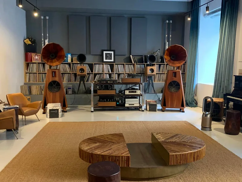 Trastevere Vinyl District