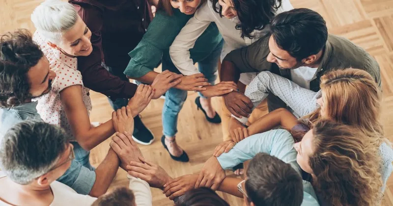 IL VILLAGGIO DEI COUNSELOR - Un viaggio tra identità, competenze e archetipi della relazione d’aiuto