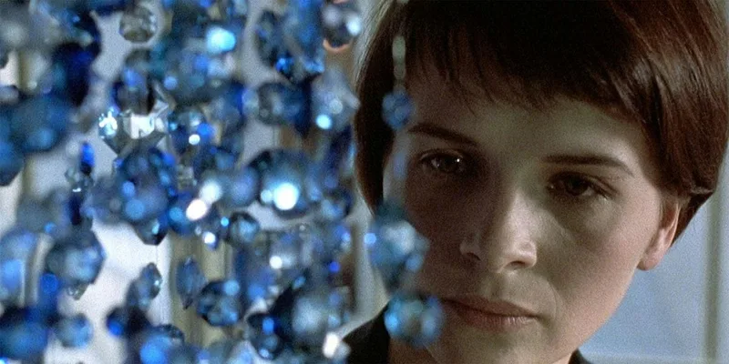 TRE COLORI: FILM BLU
