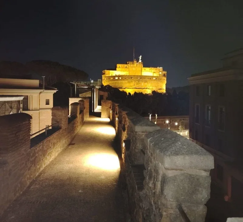 Visita notturna dal Passetto di Borgo alla Sala delle Urne di Castel Sant'Angelo