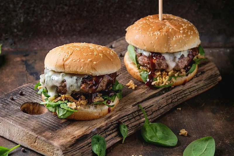 BBQ SANDWICH: BEST FROM THE WEST